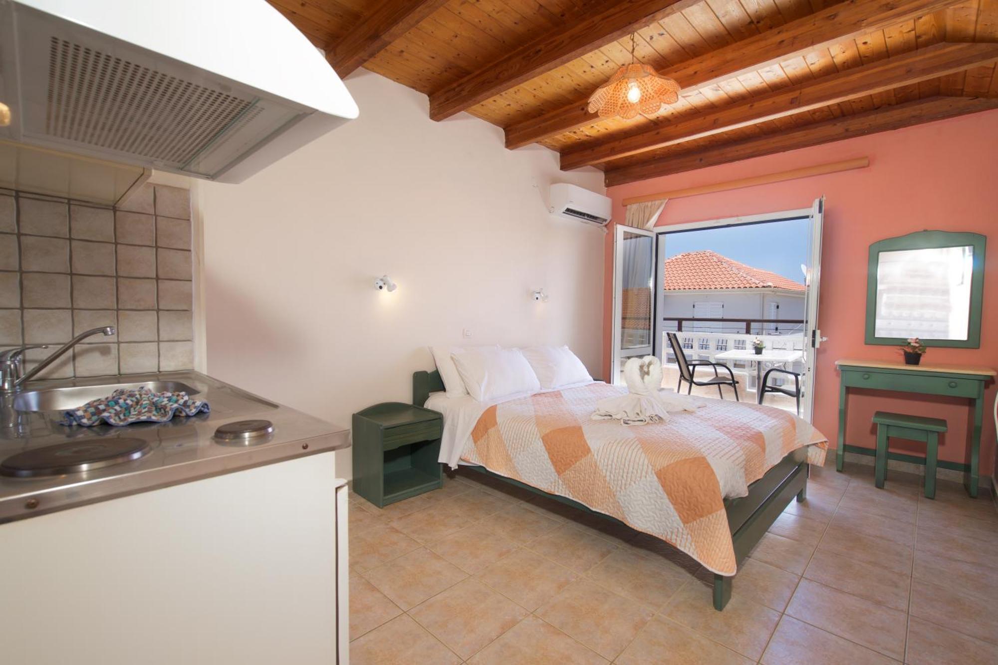 Theodora Studios & Apartments Skala  Zewnętrze zdjęcie